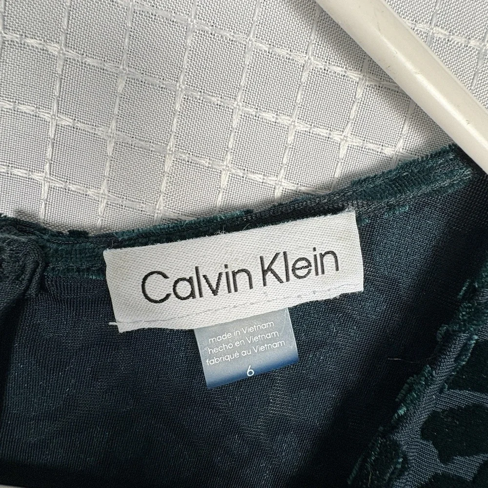 Calvin Klein‎ Velvet Burnout Faux Wrap Dress Womens 6 Party Holiday Event NYE - Picture 6 of 9